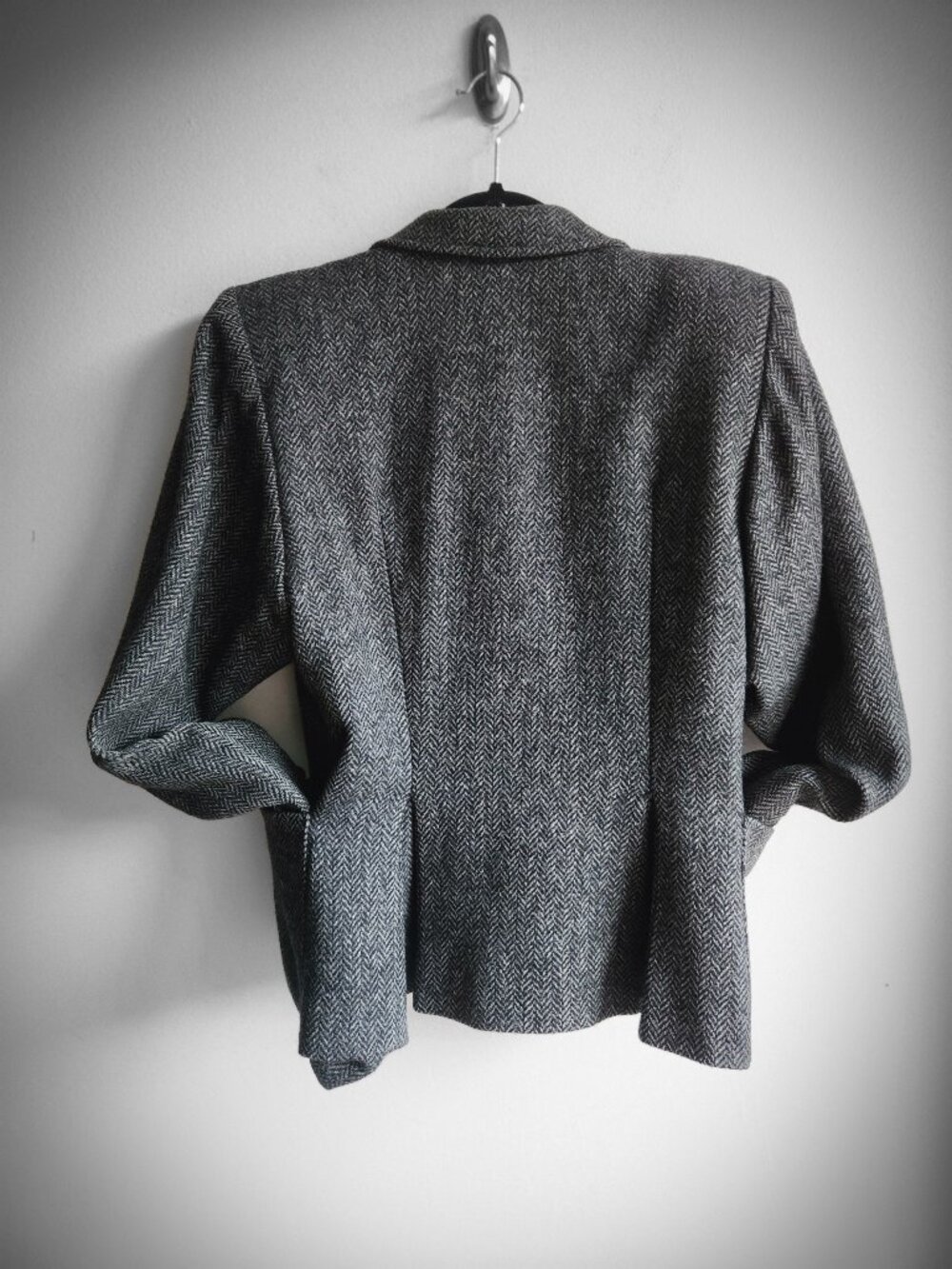 Emmanuelle Khanh Paris Vintage Dark Gray Herringbone Blazer - Sz 10 (approx.) - Picture 11 of 15